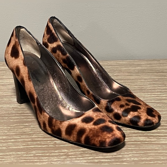 Dolce‎ and Gabbana Heels 37.5 / 7.5